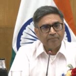SIR: बिहार मतदाता सूची पुनरीक्षण को लेकर संसद में विपक्ष का प्रदर्शन, प्रक्रिया को वोट चोरी की कोशिश करार दिया