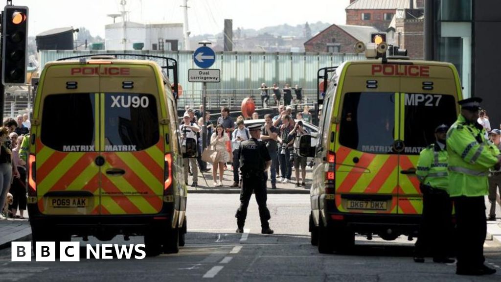 New criminal offence to target violence-obsessed suspects before they attack