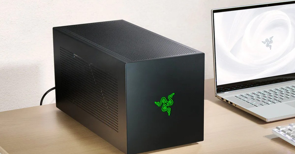 Razer’s 0 eGPU chassis only comes with a Thunderbolt 5 cable