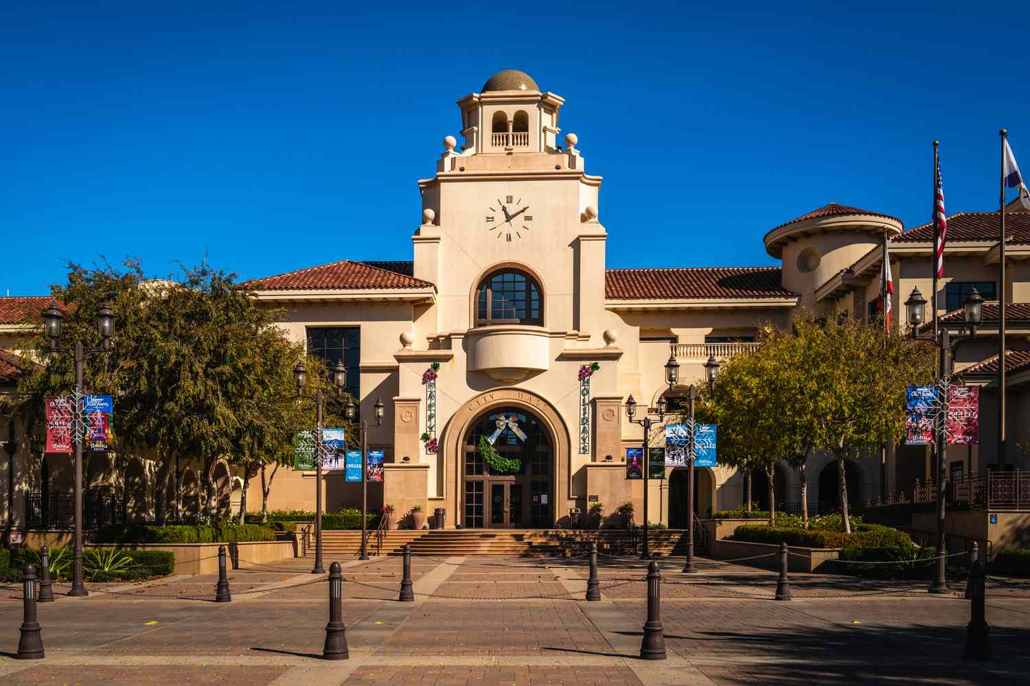 9 Best Places to Live in California, According to Real Estate Experts