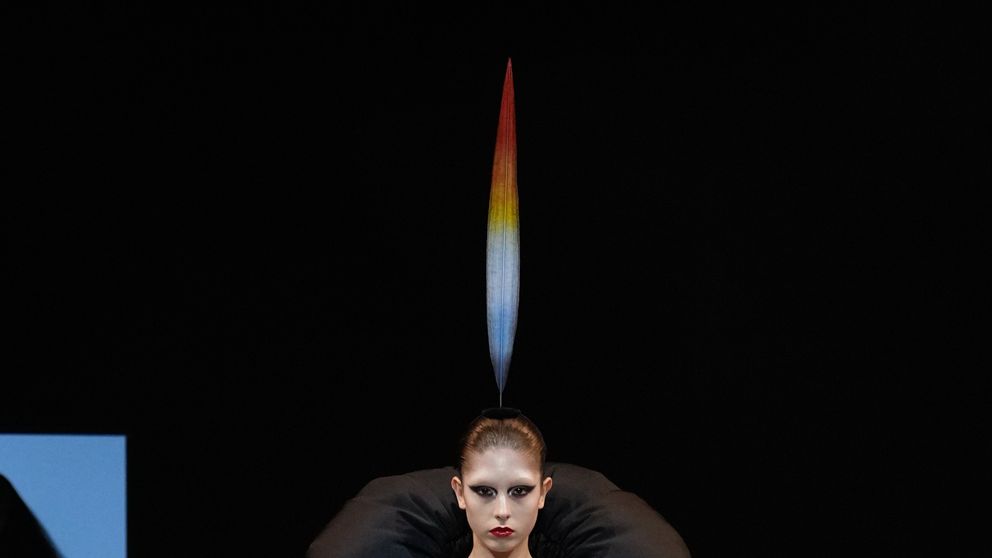 Viktor & Rolf Fall 2025 Couture Collection