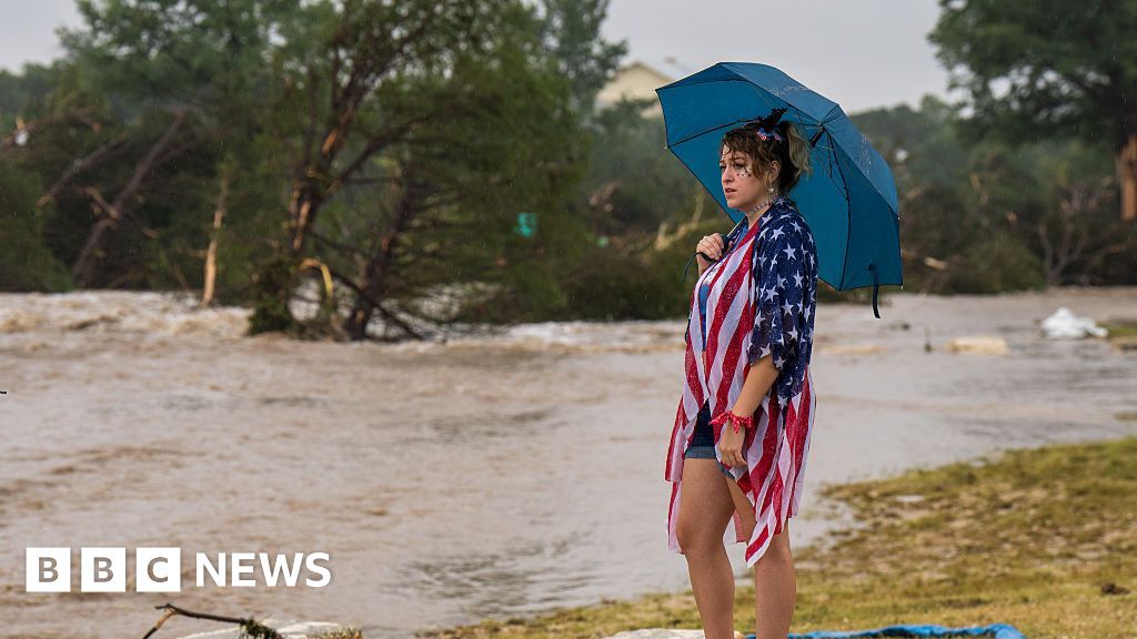 How fast floods exploded through Central Texas