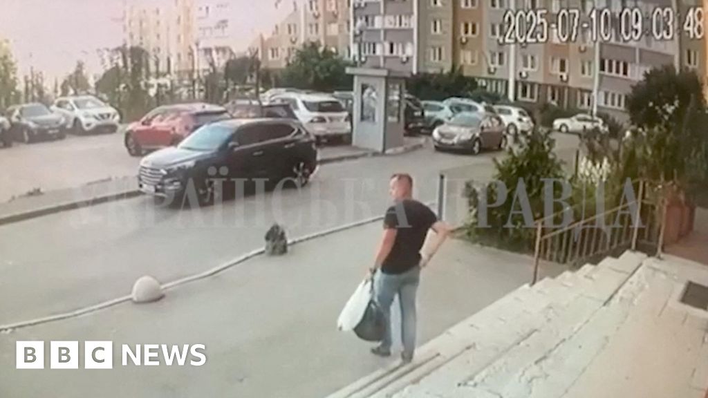 Ukraine says Russian agents killed after shooting and killing an intelligence officer