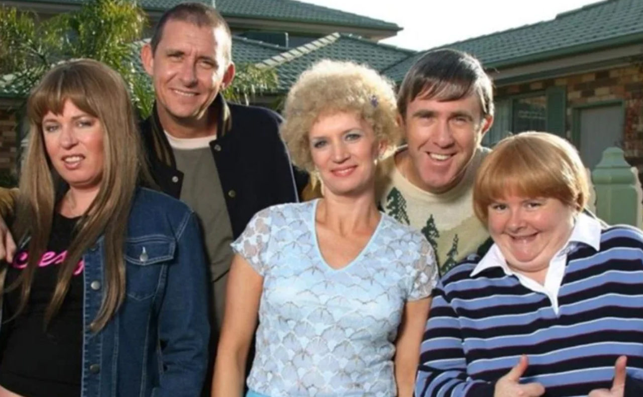 Kath & Kim Cast Then & Now