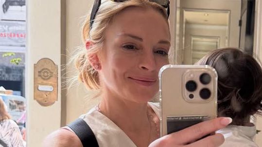 Lindsay Lohan on Vacation in Italy Is Exactly How I’m Trying to Dress This Summer