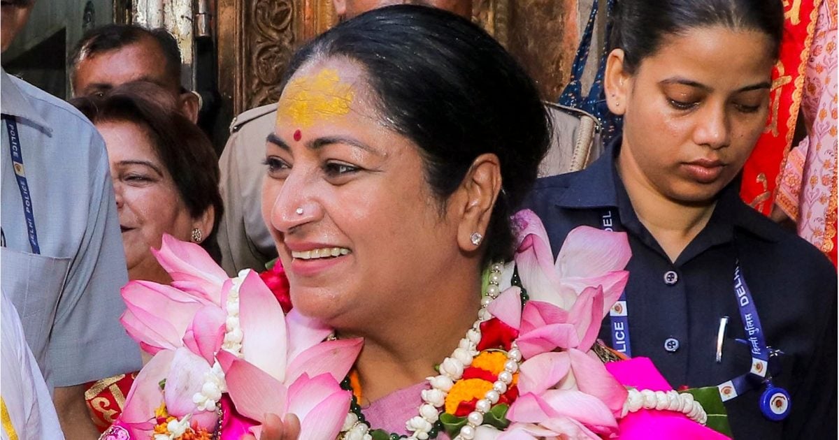 CM रेखा गुप्‍ता के सरकारी बंगले पर आया बड़ा अपडेट, PWD ने लिया बड़ा फैसला, AAP लीडर बोले- हम चाहते हैं कि… – chief minister official residence renovation pwd big decision cancels rupees 6000000 tender aam aadmi question move