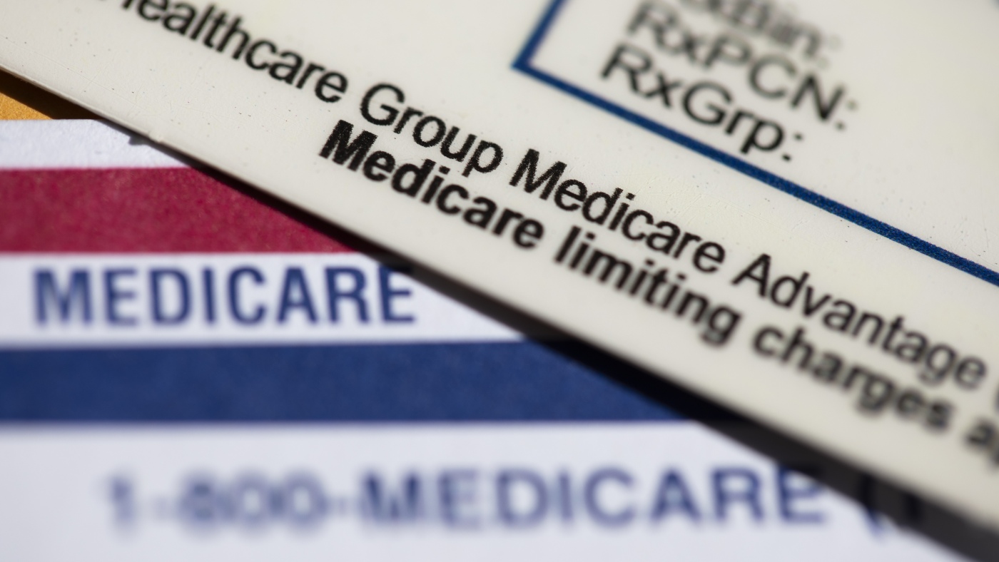 Americans’ medical debt can stay in credit reports, judge rules : NPR